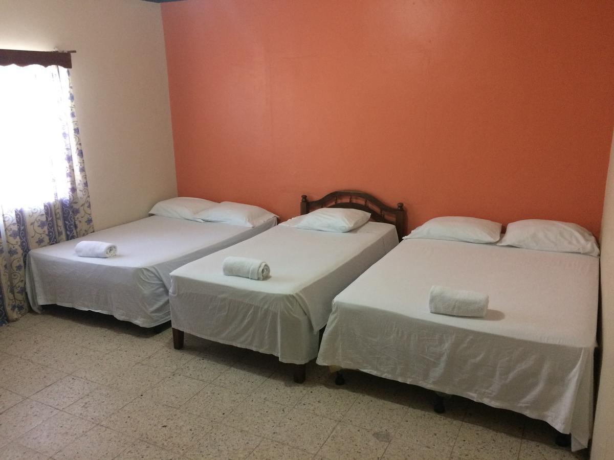 Hotel Casa Marina La Ceiba Exterior photo
