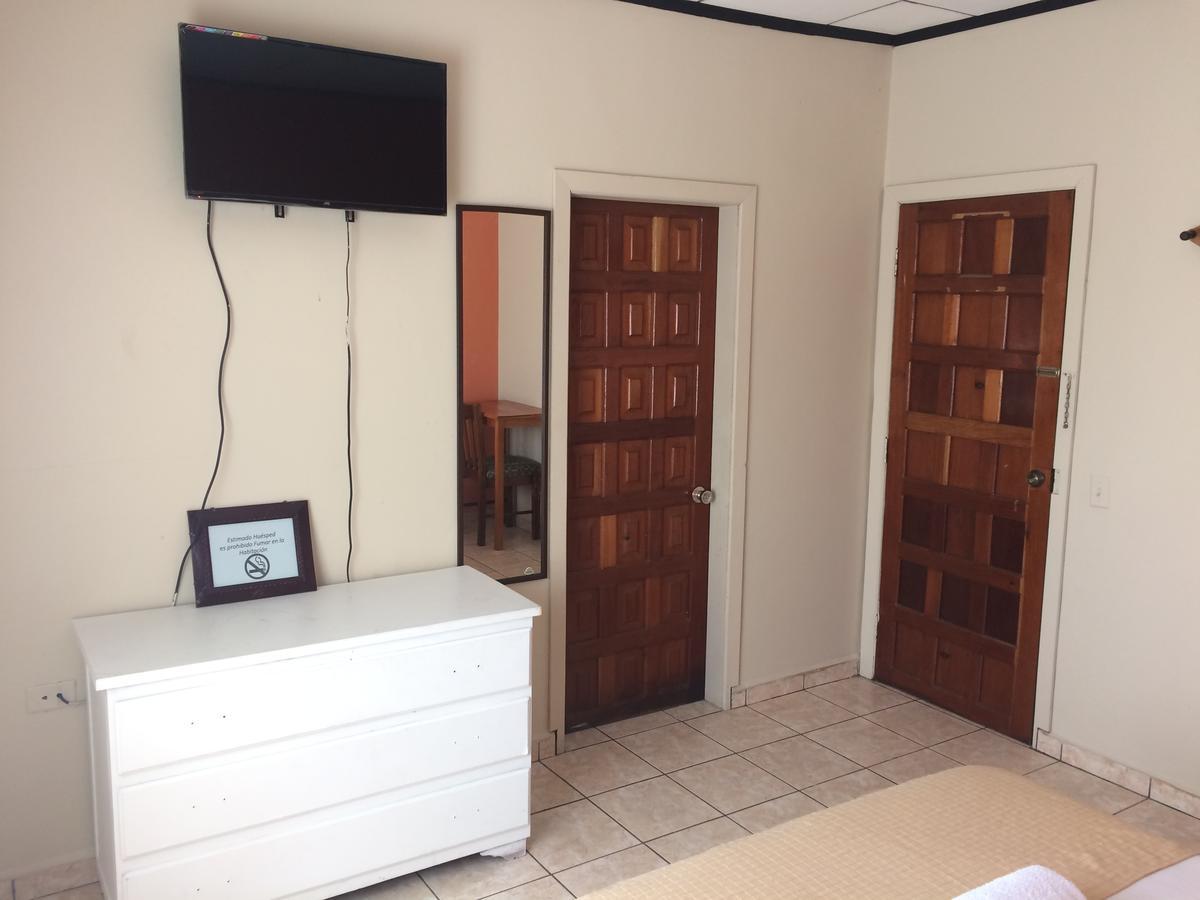 Hotel Casa Marina La Ceiba Exterior photo
