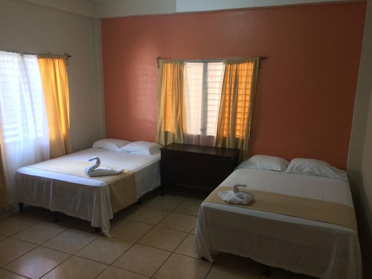 Hotel Casa Marina La Ceiba Exterior photo